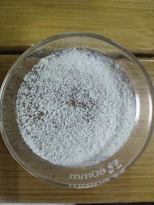 acides gras à chaîne courte et à chaîne moyenne et cinnamaldéhyde remplaçant l'AGP pour la volaille
